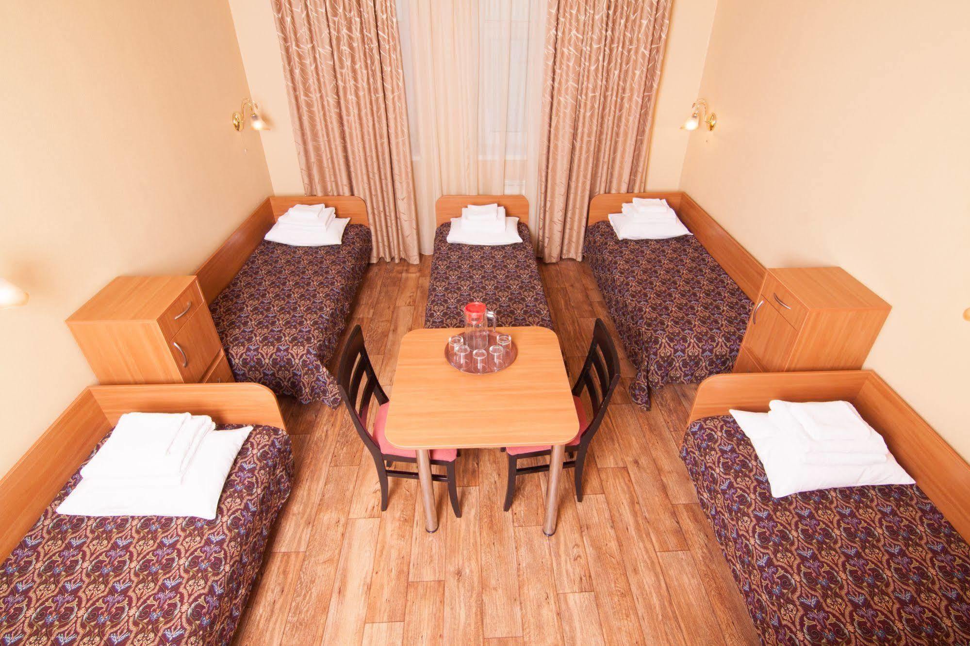Mini-Hotel On Geroiv Energetykiv Street 18 Kyiv Exterior photo